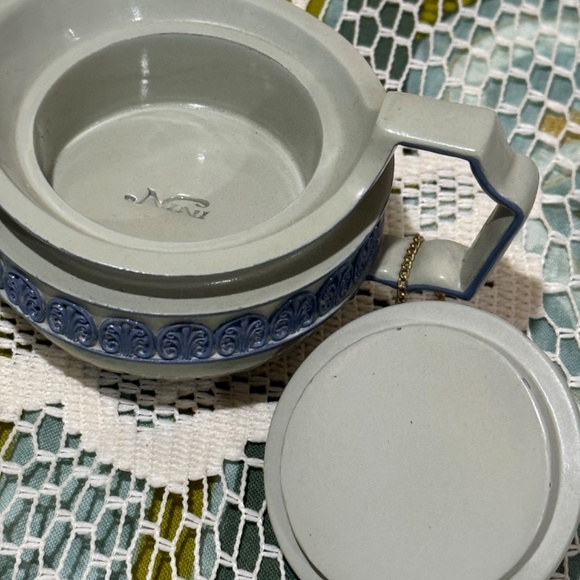 Vintage Hand Painted Ceramic Nina Mayer Teapot No. 6-41 Collectable - Picture 7 of 12